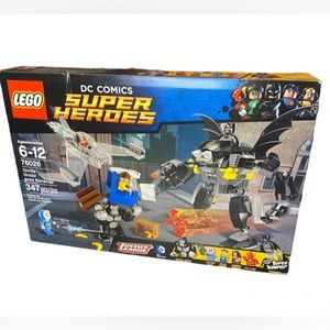 DC Superhero Gorilla Grodd Goes Bananas lego set